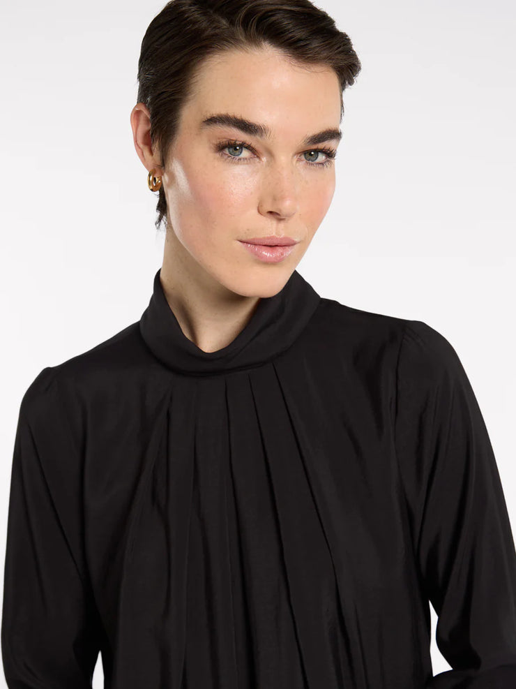 Top - Eternal Pleat by MARCO POLO