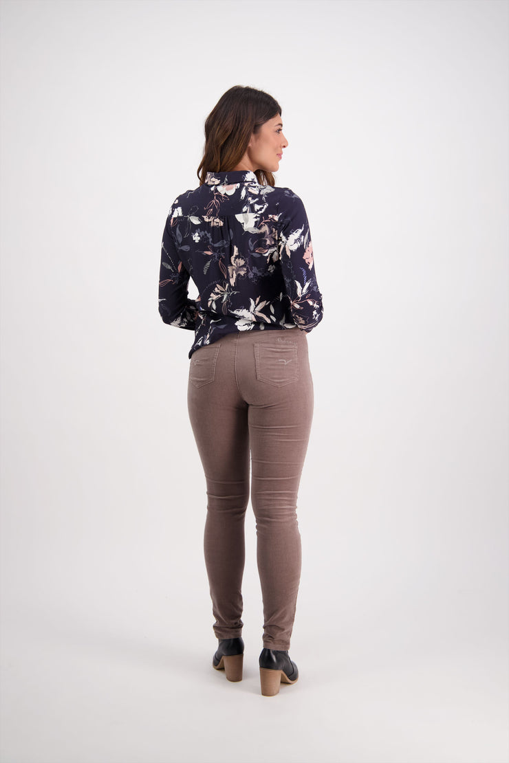 Pant - Skinny Leg Pull on Cord by Vassalli