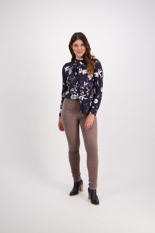 Pant - Skinny Leg Pull on Cord by Vassalli